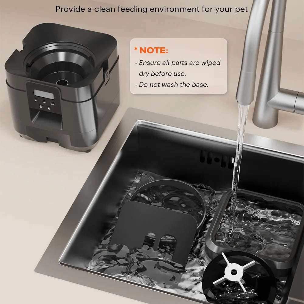 Smart Pet Feeder With Timed Quantitative