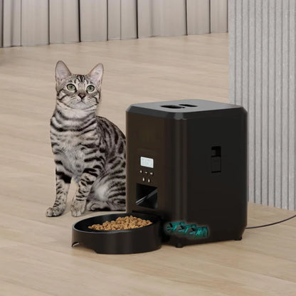 Smart Pet Feeder With Timed Quantitative